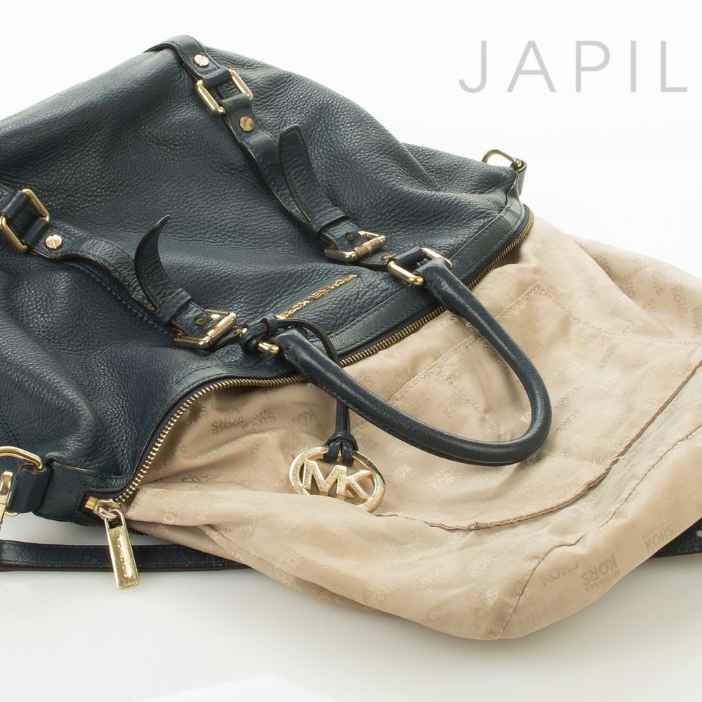 MICHAEL KORS PEBBLED BLUE LEATHER SATCHEL - Picture 11 of 13
